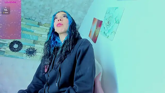 Snapshot of SaturnooStonee chatting on October 6, 3:40 am SaturnooStonee online show from October 6, 3:40 am