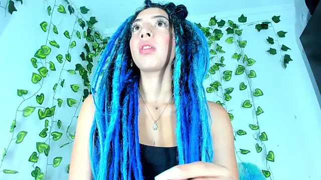 Snapshot of SaturnooStonee chatting on January 10, 4:33 am SaturnooStonee online show from January 10, 4:33 am