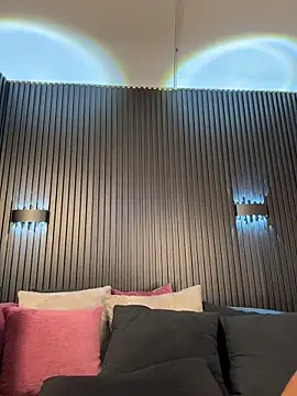 kendall coxx online show from April 9, 6:30 am