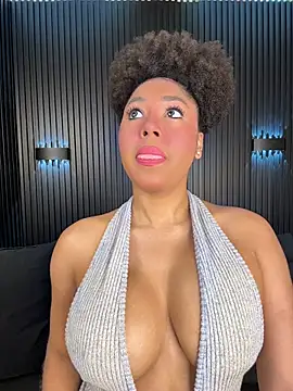 kendall coxx online show from April 18, 8:27 am