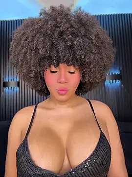 Snapshot of kendall_coxx chatting on June 14, 8:48 am kendall coxx online show from June 14, 8:48 am