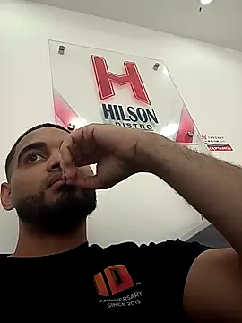 luismanuel 1998 online show from December 1, 6:20 pm