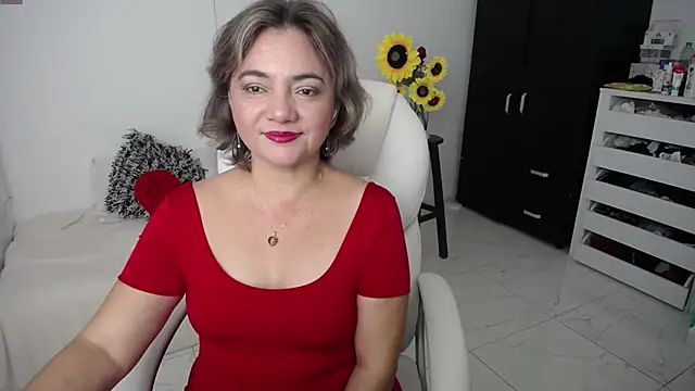 Snapshot of ana_milf chatting on March 11, 11:55 am ana milf online show from March 11, 11:55 am