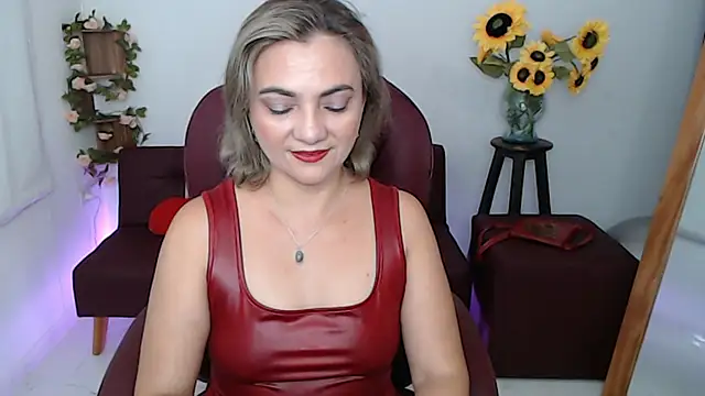 ana milf online show from May 29, 1:50 pm