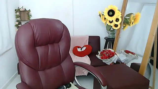ana milf online show from July 16, 2:25 pm
