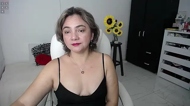 Snapshot of ana_milf chatting on March 12, 12:47 pm ana milf online show from March 12, 12:47 pm