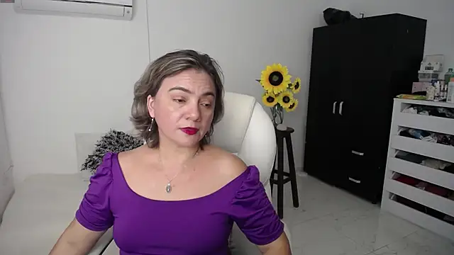 Snapshot of ana_milf chatting on March 7, 3:07 pm ana milf online show from March 7, 3:07 pm