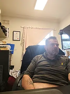 toptugger online show from April 4, 1:39 pm