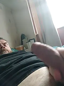 Snapshot of toptugger chatting on November 12, 9:57 am toptugger online show from November 12, 9:57 am