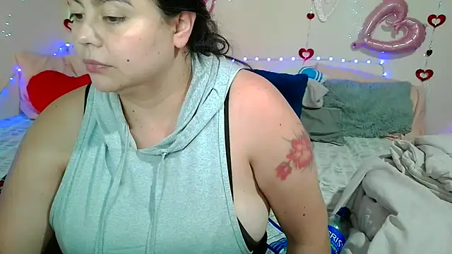 celestehot707rs online show from March 28, 11:06 pm