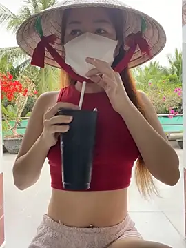 BabyThree  online show from February 6, 8:43 am