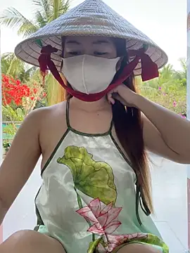 BabyThree  online show from February 9, 9:51 am