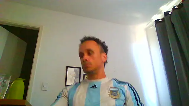 Snapshot of funguybr36 chatting on July 21, 3:02 pm funguybr36 online show from July 21, 3:02 pm