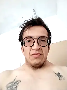 Allantututu online show from December 2, 8:50 pm