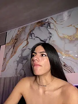 liss hot  online show from October 15, 7:55 pm