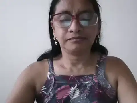 Snapshot of titssmall123 chatting on December 1, 8:36 pm titssmall123 online show from December 1, 8:36 pm