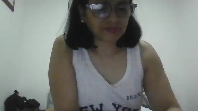 Snapshot of titssmall123 chatting on November 1, 3:02 am titssmall123 online show from November 1, 3:02 am