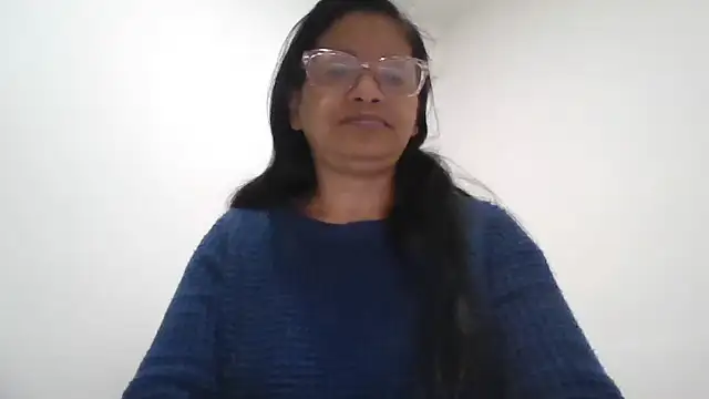 Snapshot of titssmall123 chatting on January 5, 5:51 pm titssmall123 online show from January 5, 5:51 pm