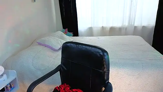 serenna se online show from October 21, 8:08 pm