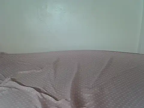 laetitia  online show from March 9, 12:52 pm