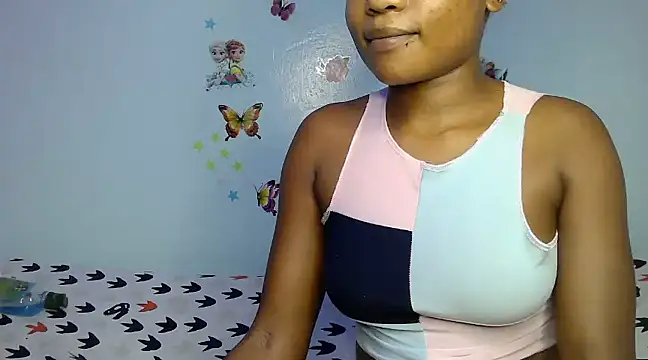 laetitia  online show from March 22, 11:09 pm
