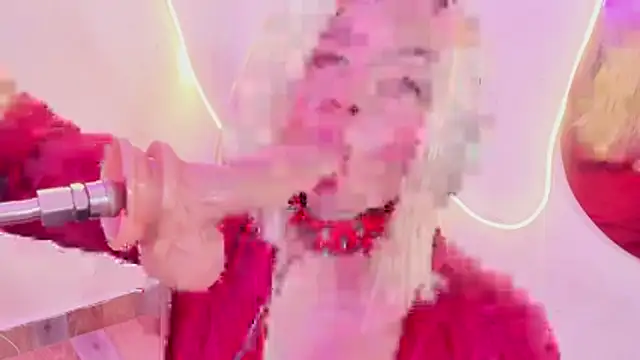 Snapshot of Kimberlin_Cam chatting on October 30, 12:31 am Kimberlin Cam online show from October 30, 12:31 am