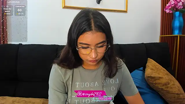 Zayda 1 online show from November 11, 6:14 pm