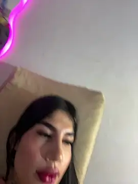 saragill323 online show from March 23, 12:47 am