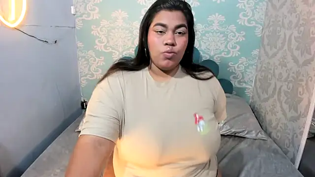 Snapshot of chanel_hot_001 chatting on March 21, 2:18 am chanel hot 001 online show from March 21, 2:18 am