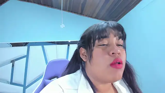 chanel hot 001 online show from December 4, 4:28 pm