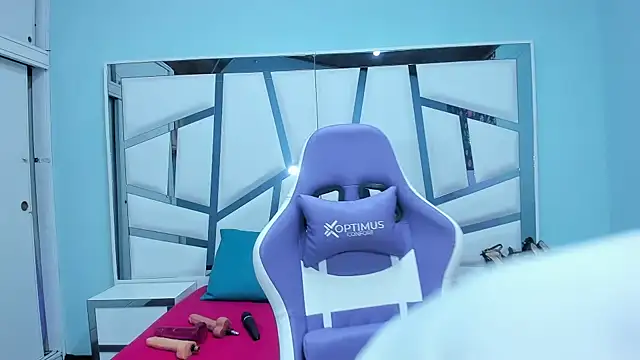 chanel hot 001 online show from December 4, 4:11 am