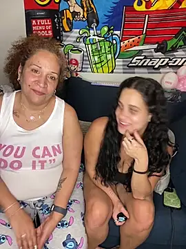 ladycreamypr2 online show from April 16, 11:29 pm