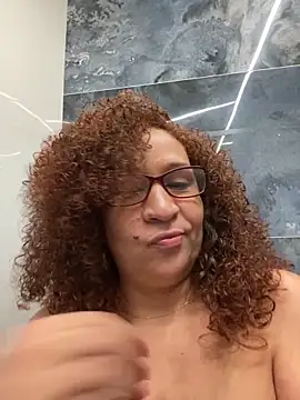 Snapshot of ladycreamypr2 chatting on February 21, 3:08 am ladycreamypr2 online show from February 21, 3:08 am