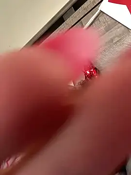 Snapshot of ladycreamypr2 chatting on February 20, 11:12 am ladycreamypr2 online show from February 20, 11:12 am