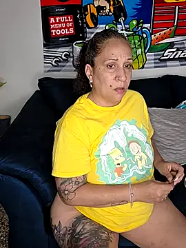 ladycreamypr2 online show from April 15, 6:45 pm