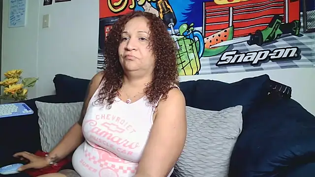 ladycreamypr2 online show from June 11, 9:56 pm