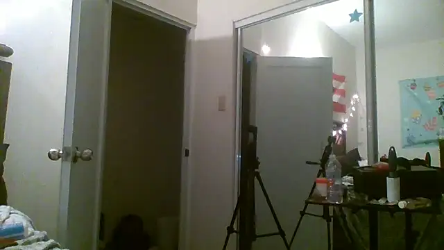 ladycreamypr2 online show from April 9, 2:57 am