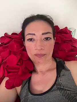 Yulia sx online show from April 2, 9:43 pm