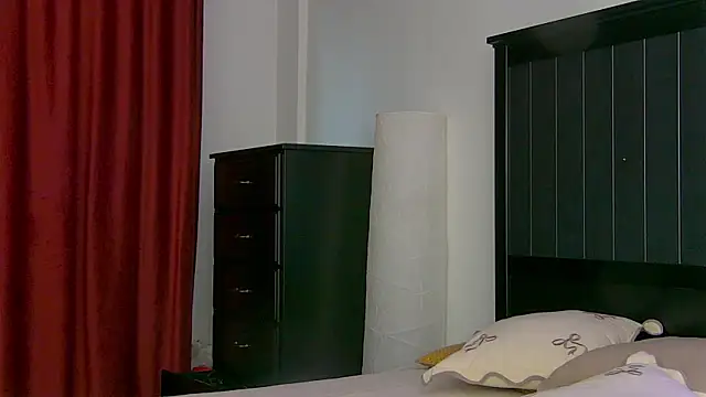 Yanira Muslim online show from April 8, 4:03 am