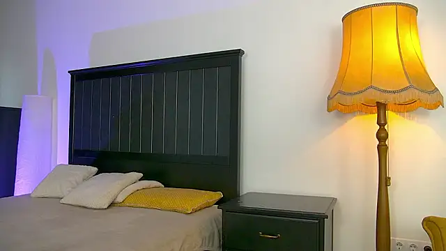 Yanira Muslim online show from March 17, 4:59 am