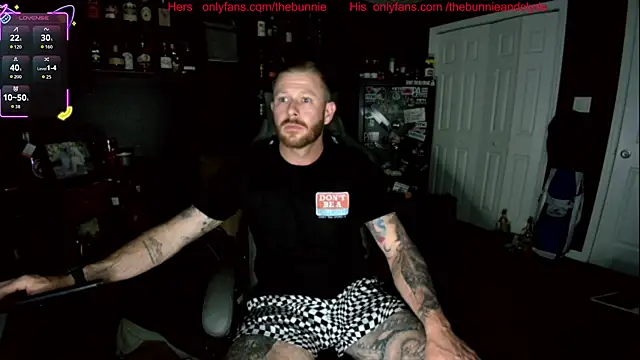 chillinthemosttt online show from October 10, 3:51 am