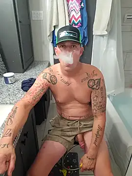 Snapshot of LongandEasy77 chatting on November 9, 9:02 am LongandEasy77 online show from November 9, 9:02 am