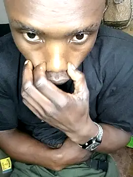 Snapshot of 199Gif chatting on February 15, 8:41 pm 199Gif online show from February 15, 8:41 pm