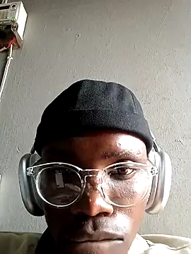 Snapshot of 199Gif chatting on December 14, 1:17 pm 199Gif online show from December 14, 1:17 pm