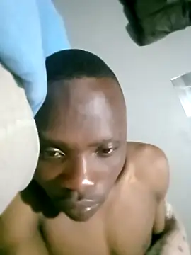 Snapshot of 199Gif chatting on December 22, 7:36 pm 199Gif online show from December 22, 7:36 pm