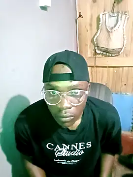 Snapshot of 199Gif chatting on November 18, 12:41 pm 199Gif online show from November 18, 12:41 pm