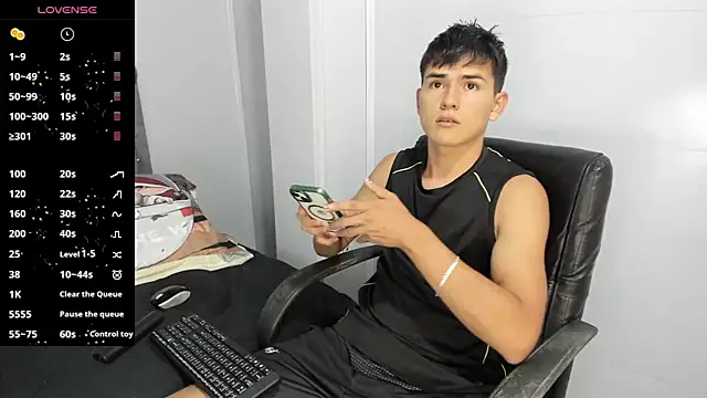Jacobb Lee online show from February 20, 9:20 pm