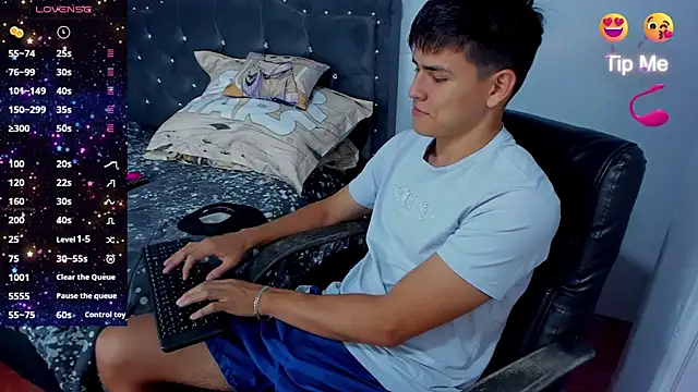 Jacobb Lee online show from September 23, 8:49 pm