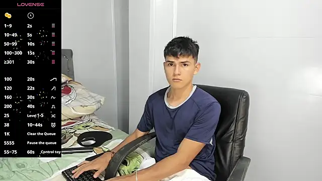 Jacobb Lee online show from February 10, 11:55 pm