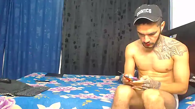 Hot Sharks  online show from November 9, 10:52 am